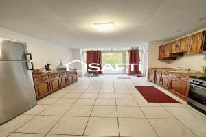 Thumbnail of property #329040983. Click for details
