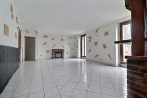 Thumbnail of property #329041780. Click for details