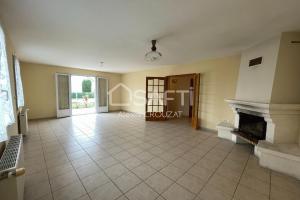 Thumbnail of property #329044314. Click for details