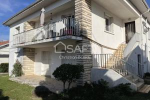 Picture of listing #329047871. Appartment for sale in Royan