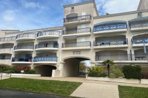 Picture of listing #329058571. Appartment for sale in Vaux-sur-Mer