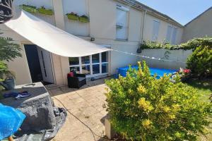 Picture of listing #329064473. House for sale in Rosny-sur-Seine