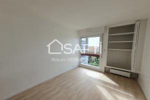 Picture of listing #329069521. Appartment for sale in Élancourt