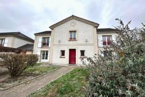 Picture of listing #329070183. Appartment for sale in Saint-Jean-de-la-Ruelle