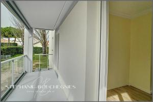 Picture of listing #329073360. Appartment for sale in Royan