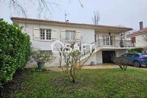 Picture of listing #329084258. House for sale in Ribérac