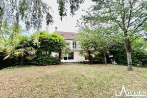 Picture of listing #329085312. House for sale in Saint-Germain-en-Laye