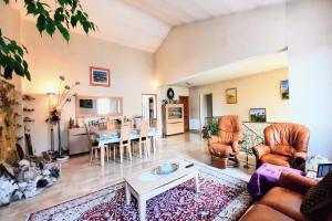 Picture of listing #329087288. House for sale in Perpignan