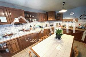 Thumbnail of property #329094078. Click for details