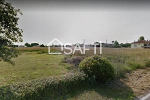 Picture of listing #329098106. Land for sale in Garlin