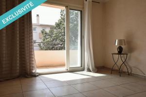 Picture of listing #329100743. Appartment for sale in Toulon