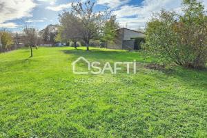 Picture of listing #329111783. Land for sale in Champniers