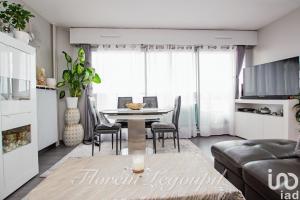 Picture of listing #329124988. Appartment for sale in Saint-Germain-en-Laye