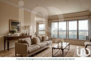 Picture of listing #329125152. Appartment for sale in Paris