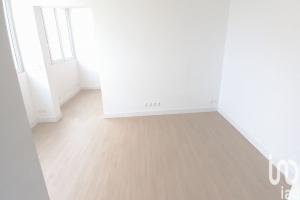 Picture of listing #329126625. Appartment for sale in Orly