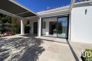 Picture of listing #329126825. House for sale in Bandol
