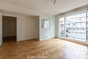 Picture of listing #329129108. Appartment for sale in Saint-Ouen