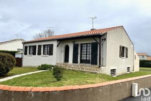 Picture of listing #329129362. House for sale in Les Lucs-sur-Boulogne