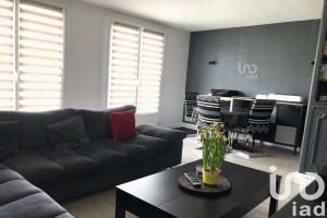Picture of listing #329131237. Appartment for sale in Trappes
