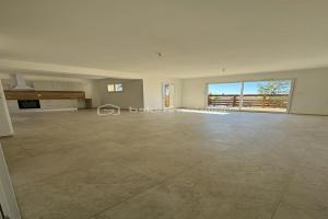 Thumbnail of property #329138980. Click for details
