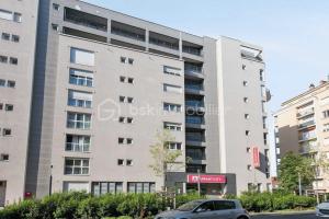 Picture of listing #329139287. Appartment for sale in Villeurbanne