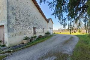 Picture of listing #329141687. House for sale in Saussignac