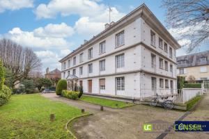 Picture of listing #329146852. Appartment for sale in Sceaux