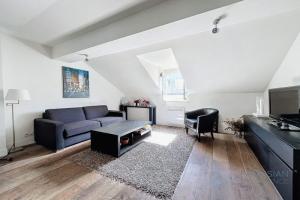 Picture of listing #329150537. Appartment for sale in Paris