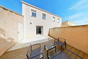Picture of listing #329151423. House for sale in Marseille