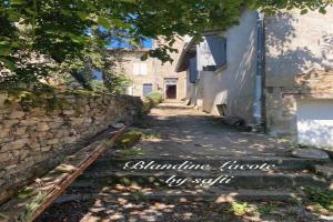 Picture of listing #329158496. Building for sale in Bourganeuf