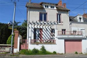 Picture of listing #329209722. House for sale in Vierzon