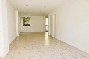 Thumbnail of property #329210276. Click for details