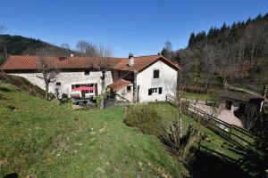 Picture of listing #329229384. House for sale in Saint-Bonnet-des-Quarts
