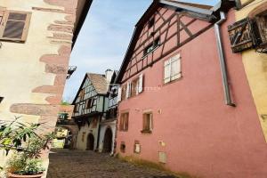 Picture of listing #329251679. Building for sale in Riquewihr