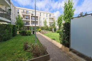 Picture of listing #329254214. Appartment for sale in Rezé