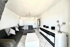 Picture of listing #329254928. Appartment for sale in Marseille