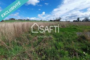 Picture of listing #329265651. Land for sale in Saint-Jodard