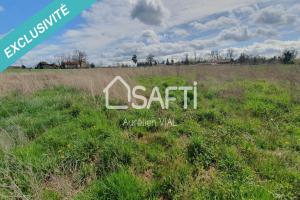 Picture of listing #329265663. Land for sale in Saint-Jodard
