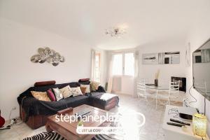 Picture of listing #329275564. Appartment for sale in Marseille
