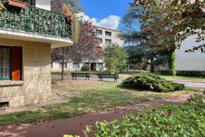 Picture of listing #329293121. Appartment for sale in Le Vésinet