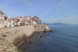 Picture of listing #329302907. House for sale in Antibes