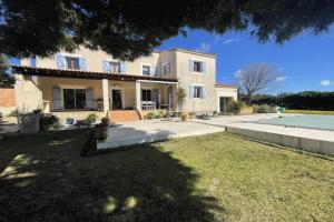 Picture of listing #329304270.  for sale in Mouriès