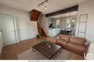Picture of listing #329304884. House for sale in Ivry-sur-Seine