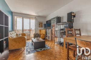 Picture of listing #329324063. Appartment for sale in Les Lilas