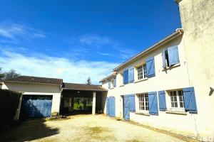Picture of listing #329324968. House for sale in Niort