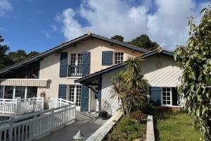 Picture of listing #329330142. House for sale in Arcachon
