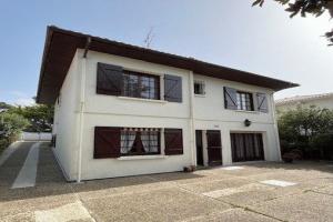 Picture of listing #329330158. House for sale in Arcachon