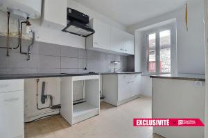 Picture of listing #329344995. Appartment for sale in Pont-de-Labeaume