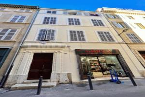 Picture of listing #329353207. Building for sale in Marseille