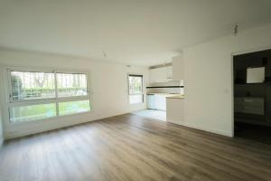 Picture of listing #329363545. Appartment for sale in Pantin